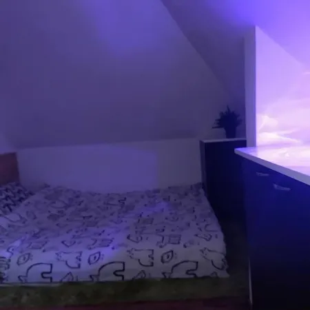 Апартамент Cozy 2 Bedroom With Terrace Near The Beach And Park *