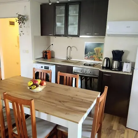 Cozy 2 Bedroom With Terrace Near The And Park *