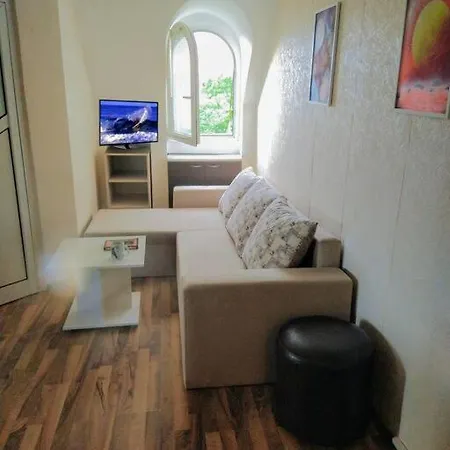 Cozy 2 Bedroom With Terrace Near The And Park * Варна