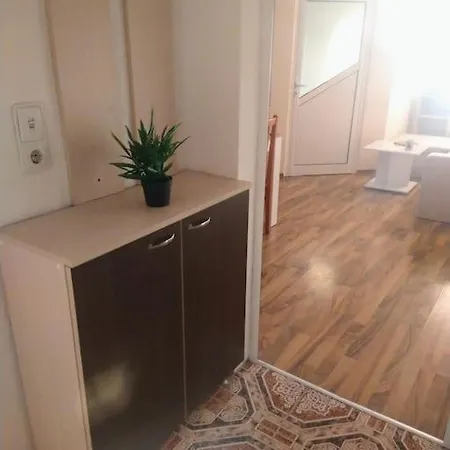 Cozy 2 Bedroom With Terrace Near The And Park *