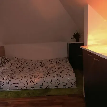 Апартамент Cozy 2 Bedroom With Terrace Near The And Park *