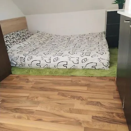 Апартамент Cozy 2 Bedroom With Terrace Near The And Park *
