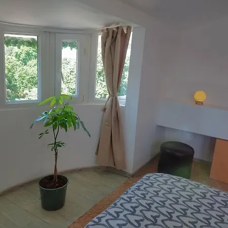 公寓 Cozy 2 Bedroom With Terrace Near The Beach And Park 瓦爾納